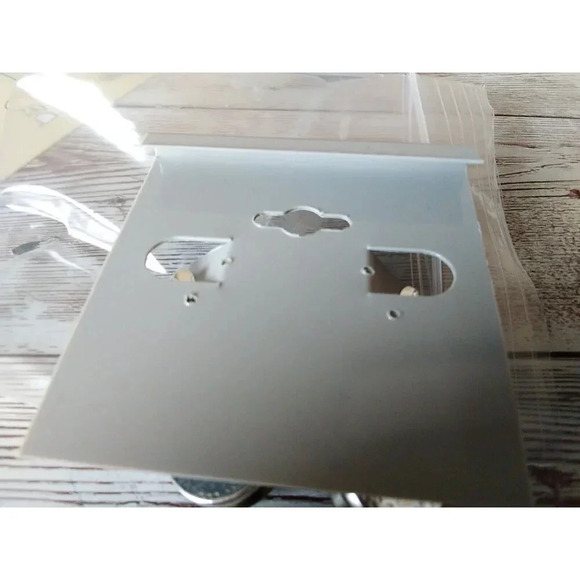 Retro Tortoise Shell Drop Earrings with Gold Accents - Picture 4 of 4